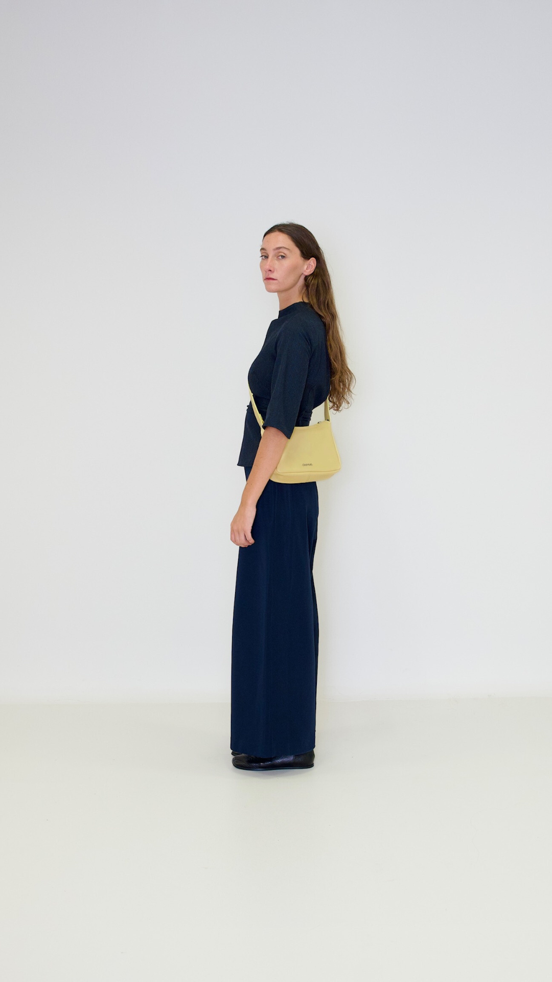 Bolso Tika Small en piel Napa - Amarillo Mantequilla