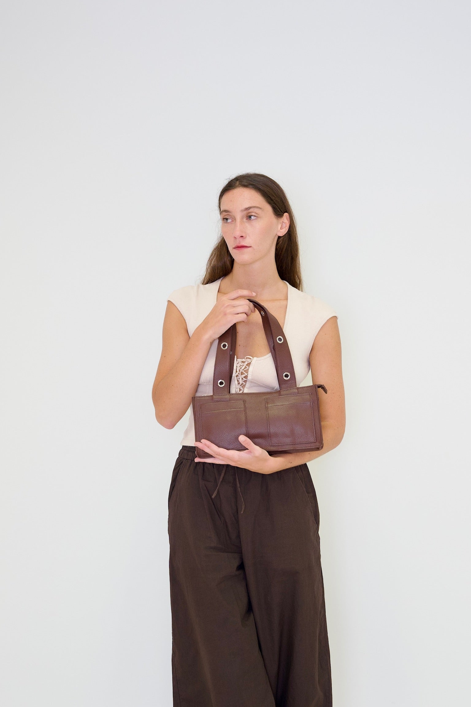 Mini Muse Bag in Grained Leather - Brown