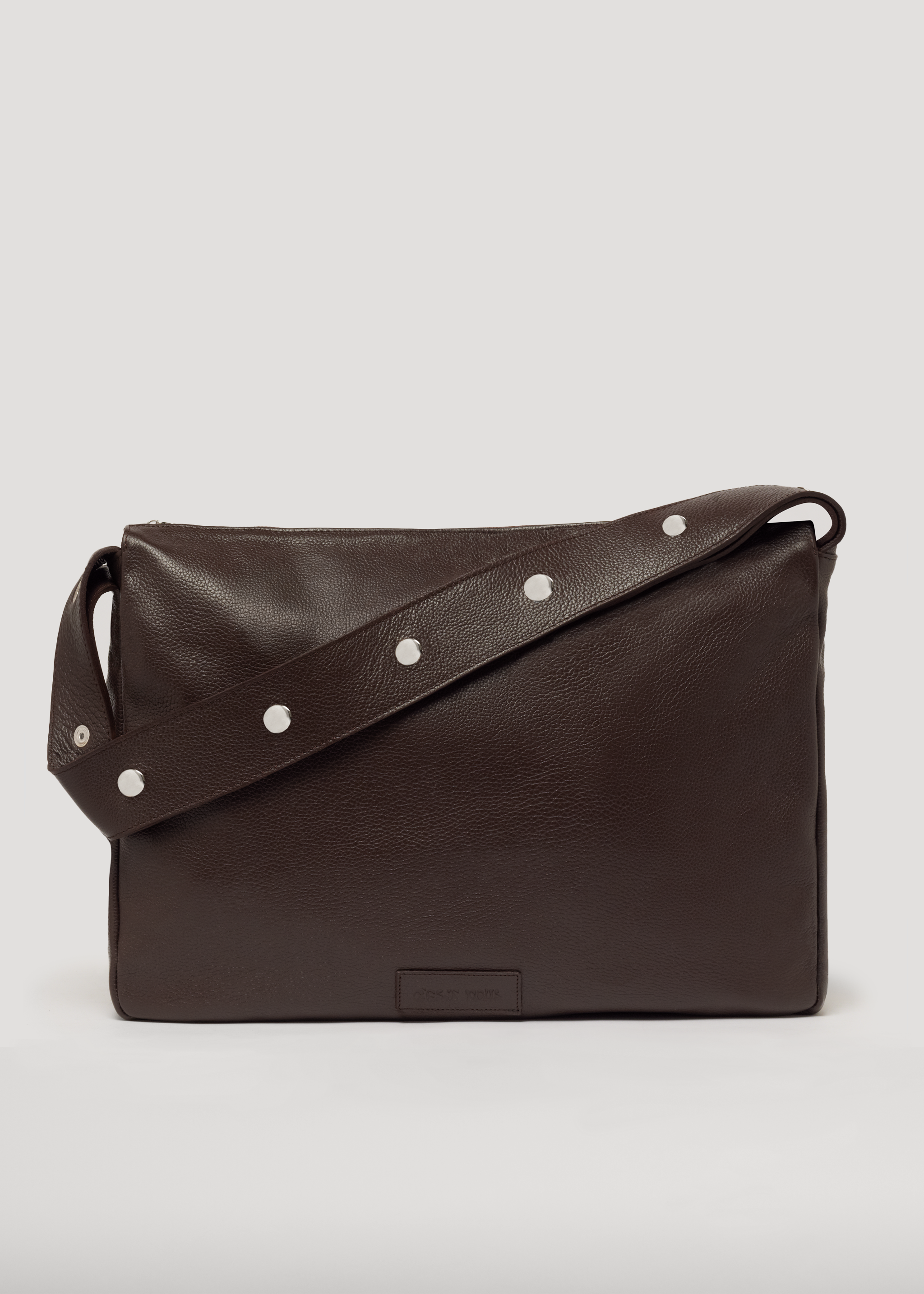 Tikon Bag in Grained Nappa Leather - Chocolate