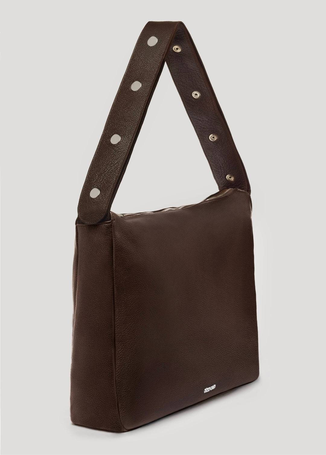 Tikon Bag in Grained Leather - Brown