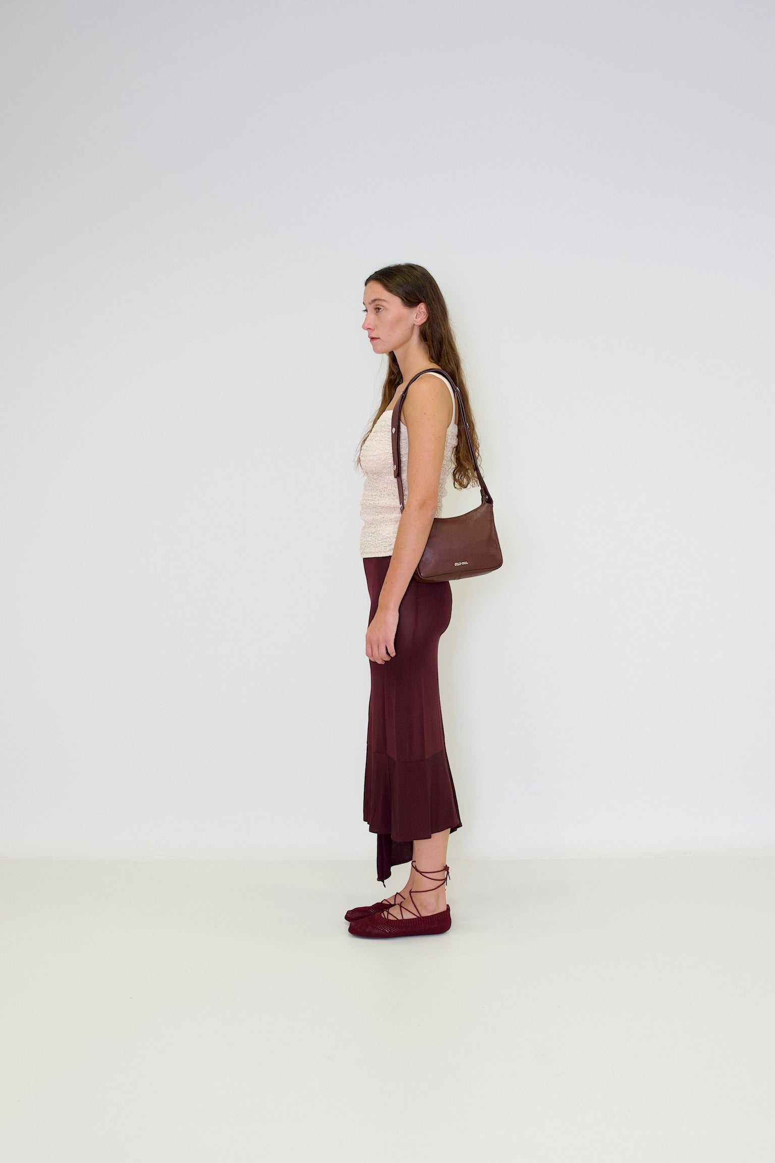 Tika Small Bag in Grained Leather - Brown
