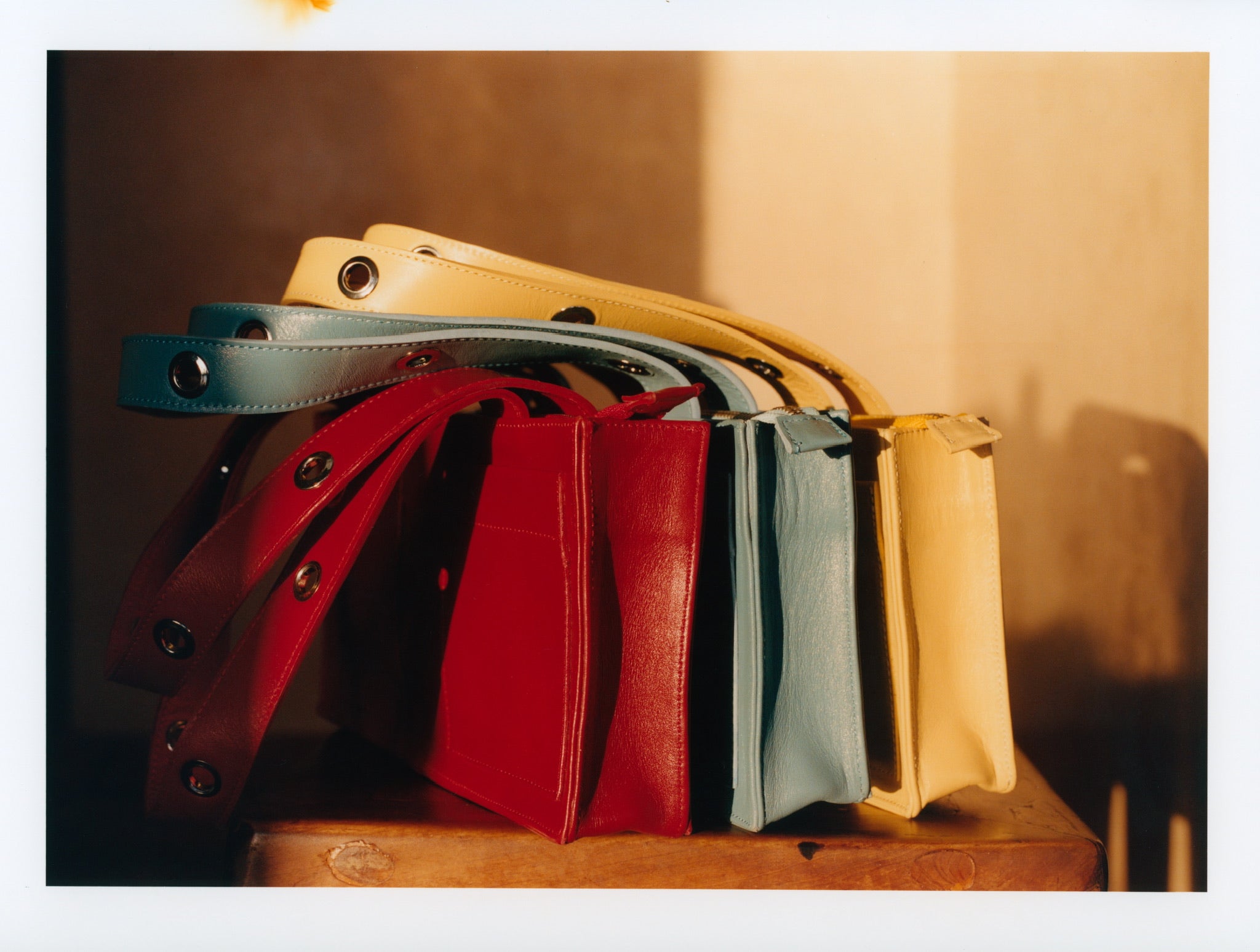 ☆MUCENT☆ Bene Vintage Leather Mini Bag Unisex 2 Colors 31B2F31F-4E1C-4630-B543-