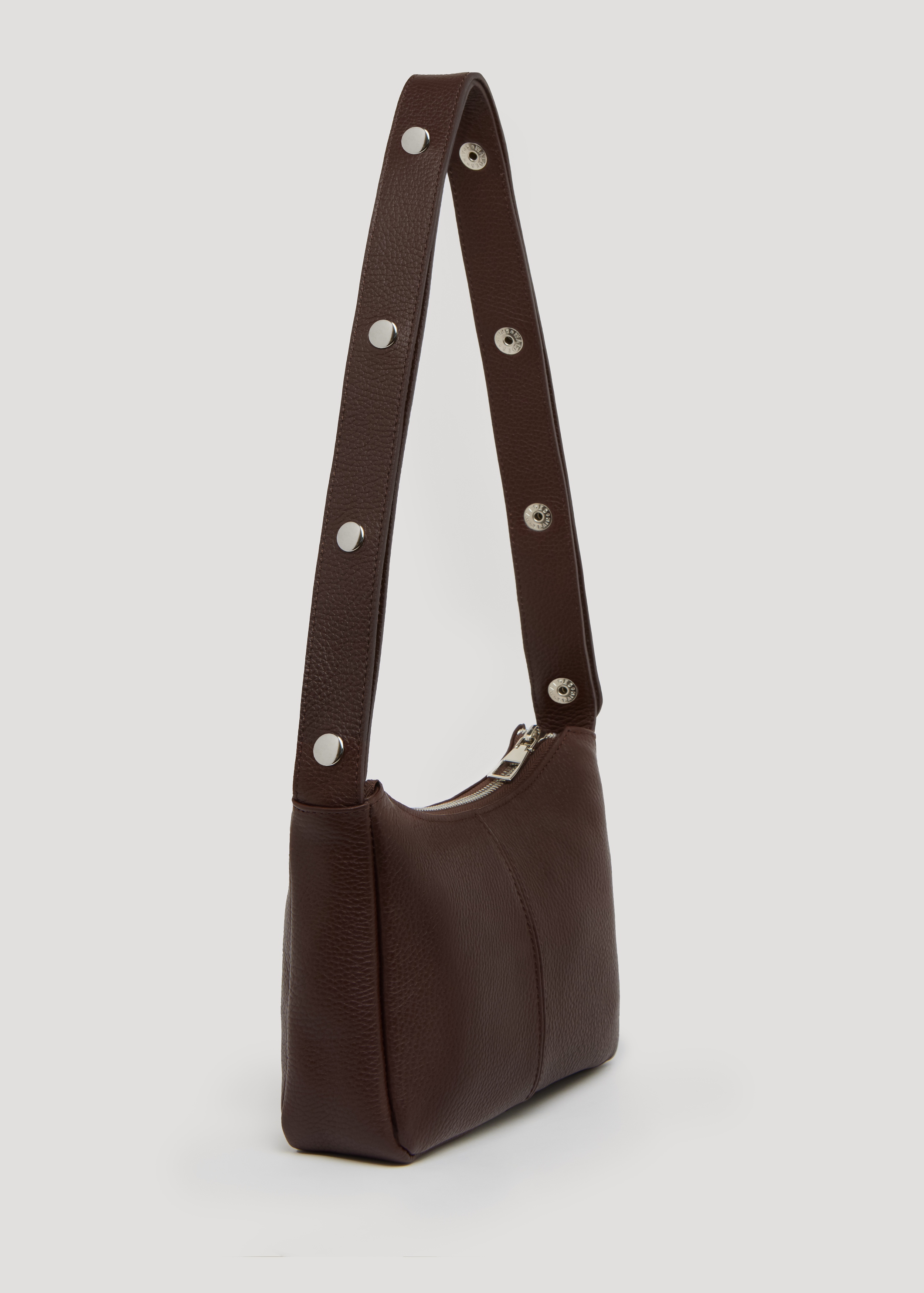 Tika Small Bag in Grained Leather - Brown