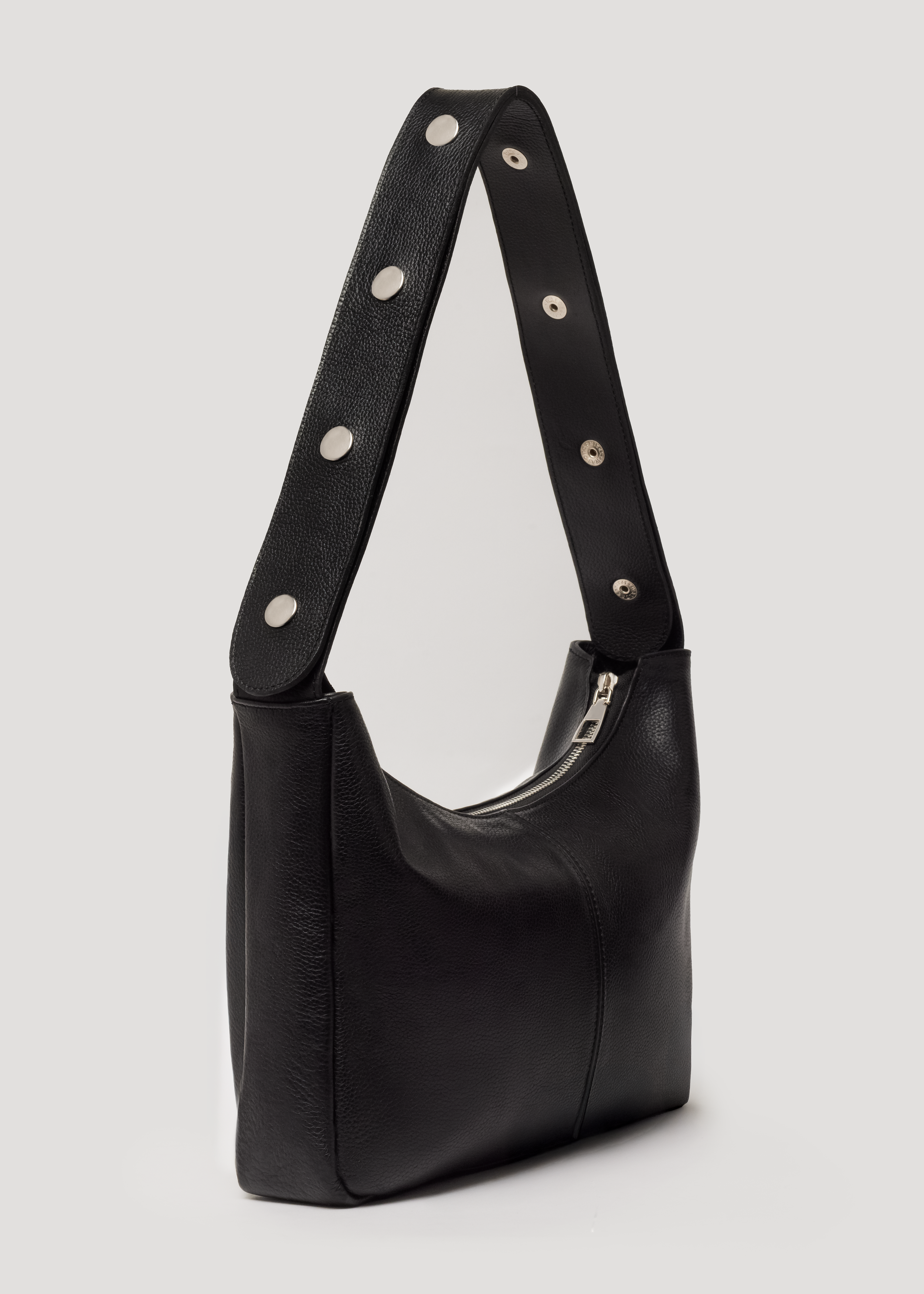 Tika Bag in Grained Leather - Black